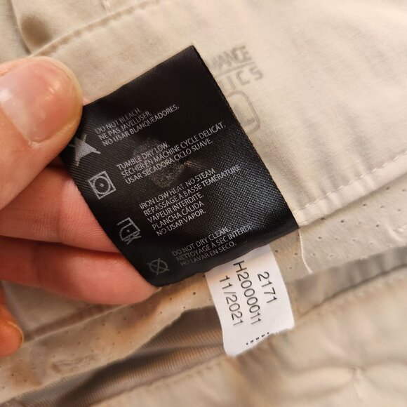 Huk Fishing Shorts Performance Wear Tan Adjustable Waist Outdoors Men's XXL - Picture 12 of 12